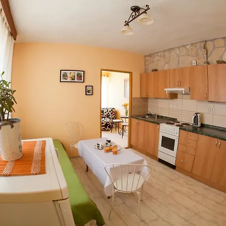 Celnica * Velké Karlovice